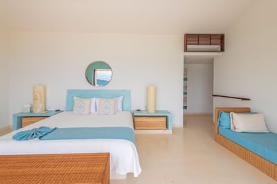 Luxury Villa Photo #69