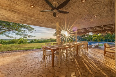 Luxury Villa Photo #10
