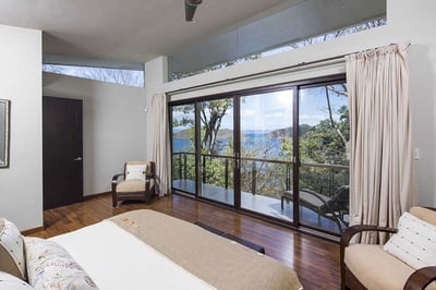 Luxury Villa Photo #37