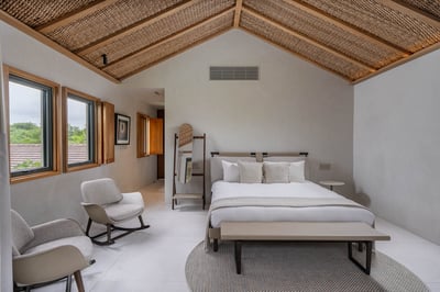 Luxury Villa Photo #31
