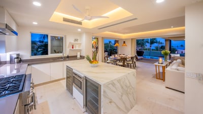 Luxury Villa Photo #10