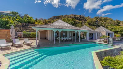 Luxury Villa Photo #3