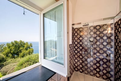 Luxury Villa Photo #50