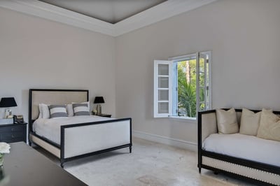 Luxury Villa Photo #47