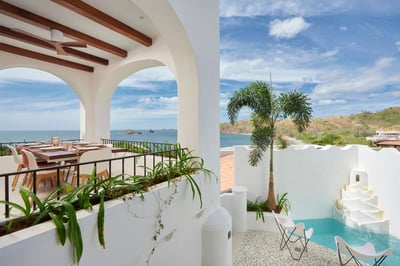 Luxury Villa Photo #2