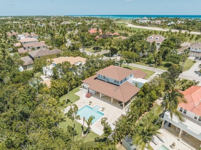 Luxury Villa Photo #3