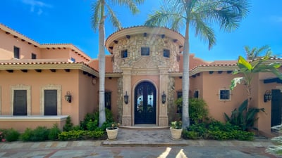 Luxury Villa Photo #60