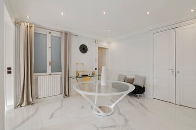 Luxury Villa Photo #16