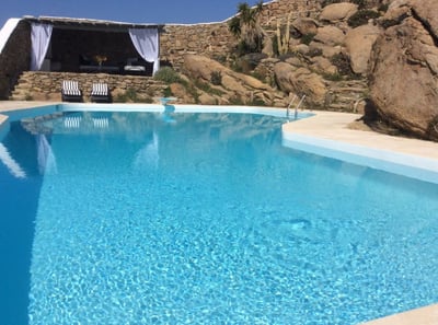 Luxury Villa Photo #9