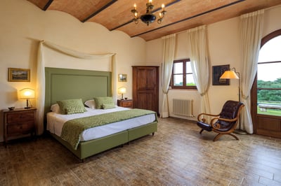 Luxury Villa Photo #16