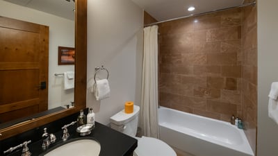 King ensuite