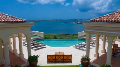 Luxury Villa Photo #8