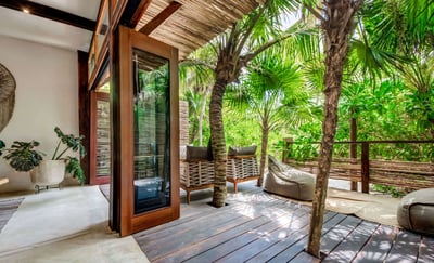 Luxury Villa Photo #15