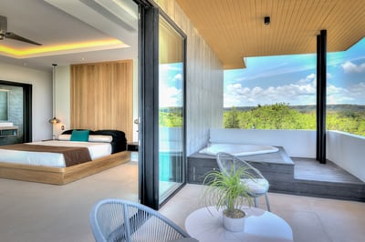 Luxury Villa Photo #42