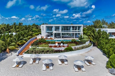 Luxury Villa Photo #5