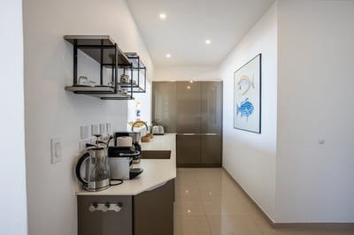 Luxury Villa Photo #18