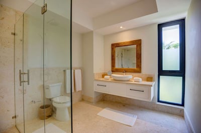 Luxury Villa Photo #43