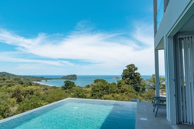 Luxury Villa Photo #8