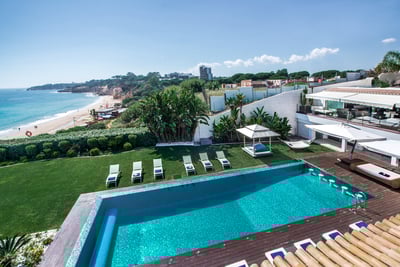 Luxury Villa Photo #38
