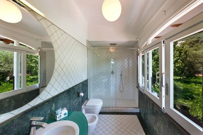 Luxury Villa Photo #25