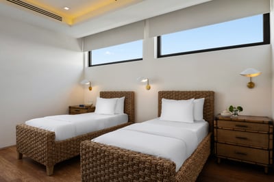 Luxury Villa Photo #25