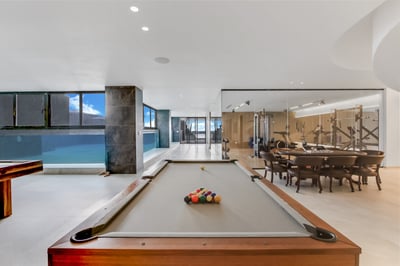 Luxury Villa Photo #27