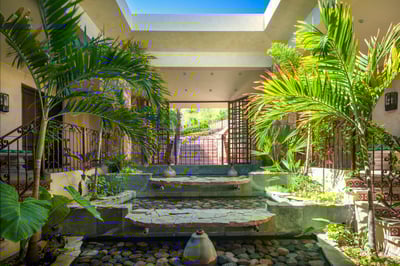 Luxury Villa Photo #44