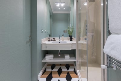 Luxury Villa Photo #9