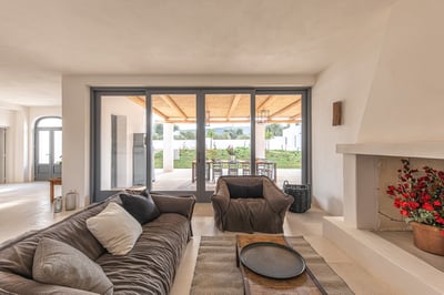 Luxury Villa Photo #8
