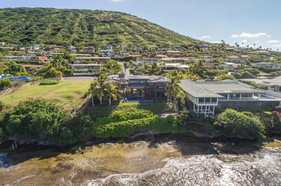 Luxury Villa Photo #3