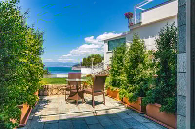 Luxury Villa Photo #40