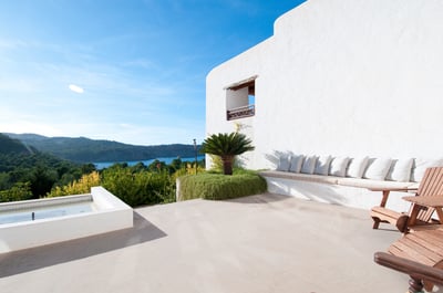 Luxury Villa Photo #2