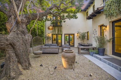 Luxury Villa Photo #12