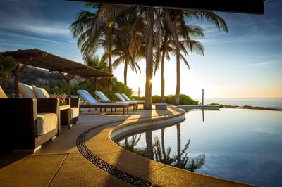 Luxury Villa Photo #6