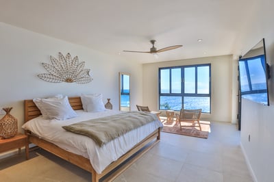 Luxury Villa Photo #48