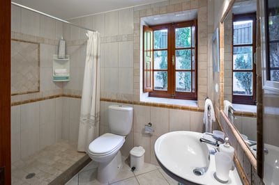 Luxury Villa Photo #18