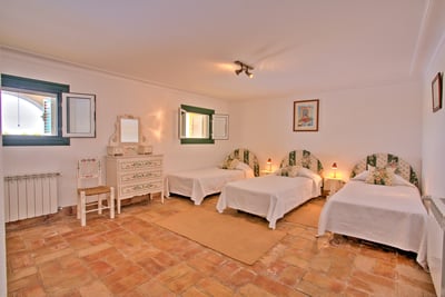 Luxury Villa Photo #15