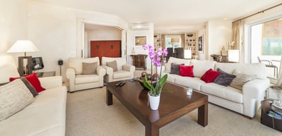 Luxury Villa Photo #16