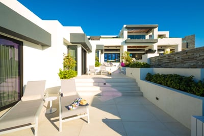 Luxury Villa Photo #12