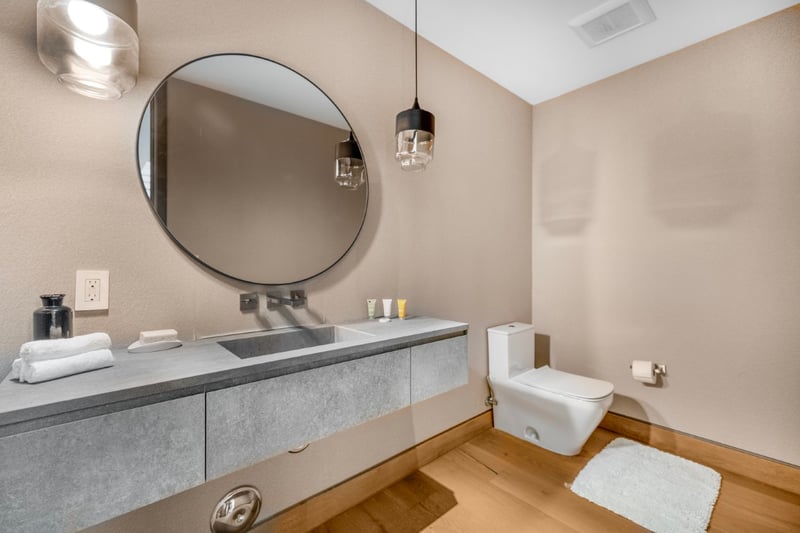 Linda Flora Modern Estate