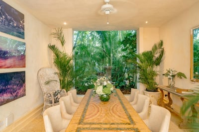 Luxury Villa Photo #29