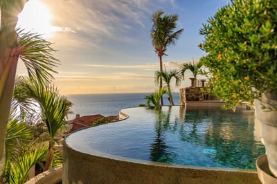 Luxury Villa Photo #7