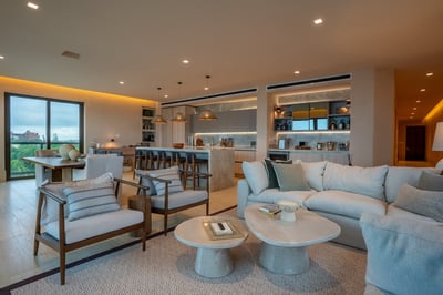 Luxury Villa Photo #7