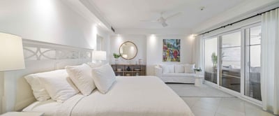 Luxury Villa Photo #15
