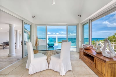 Luxury Villa Photo #13