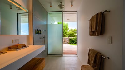Luxury Villa Photo #55