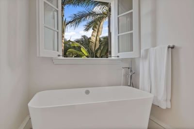 Luxury Villa Photo #55