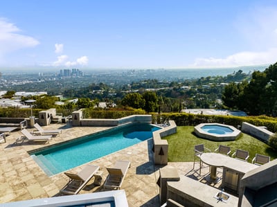 Luxury Villa Photo #2