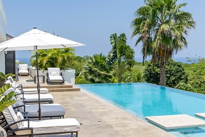 Luxury Villa Photo #4