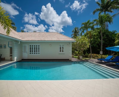 Luxury Villa Photo #9